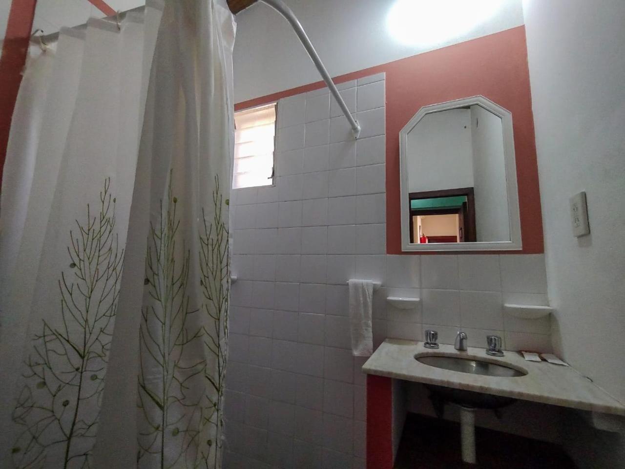 Albergue El Sol De *